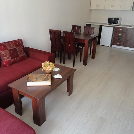 Holiday Apartments In Pomorie Ruang foto