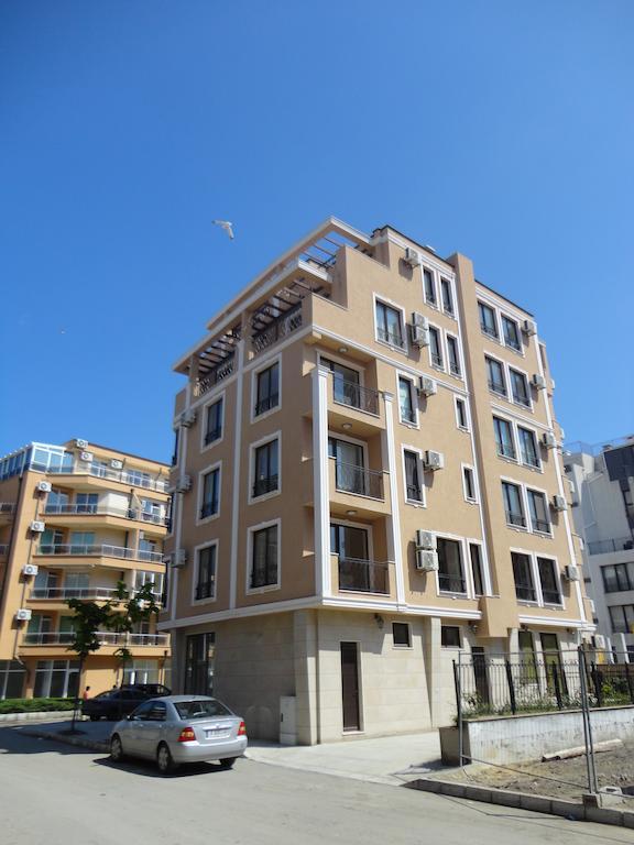 Holiday Apartments In Pomorie Bagian luar foto