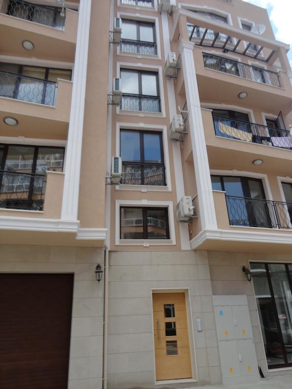 Holiday Apartments In Pomorie Bagian luar foto