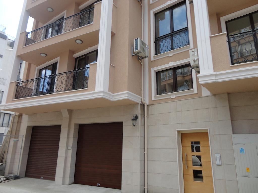 Holiday Apartments In Pomorie Bagian luar foto